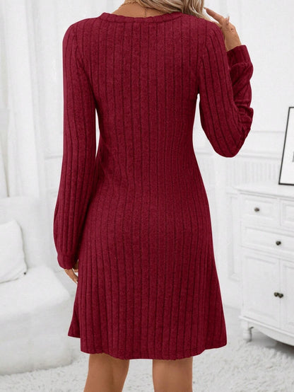 HAMLET | MEDIUM-FIT KNITTED DRESS