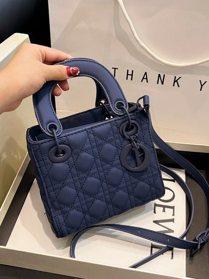 HIGH-END FASHION HANDBAG