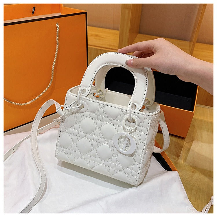 HIGH-END FASHION HANDBAG