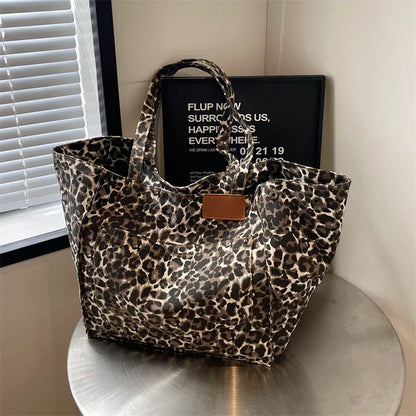 OVERSIZED LEOPARD BAG 